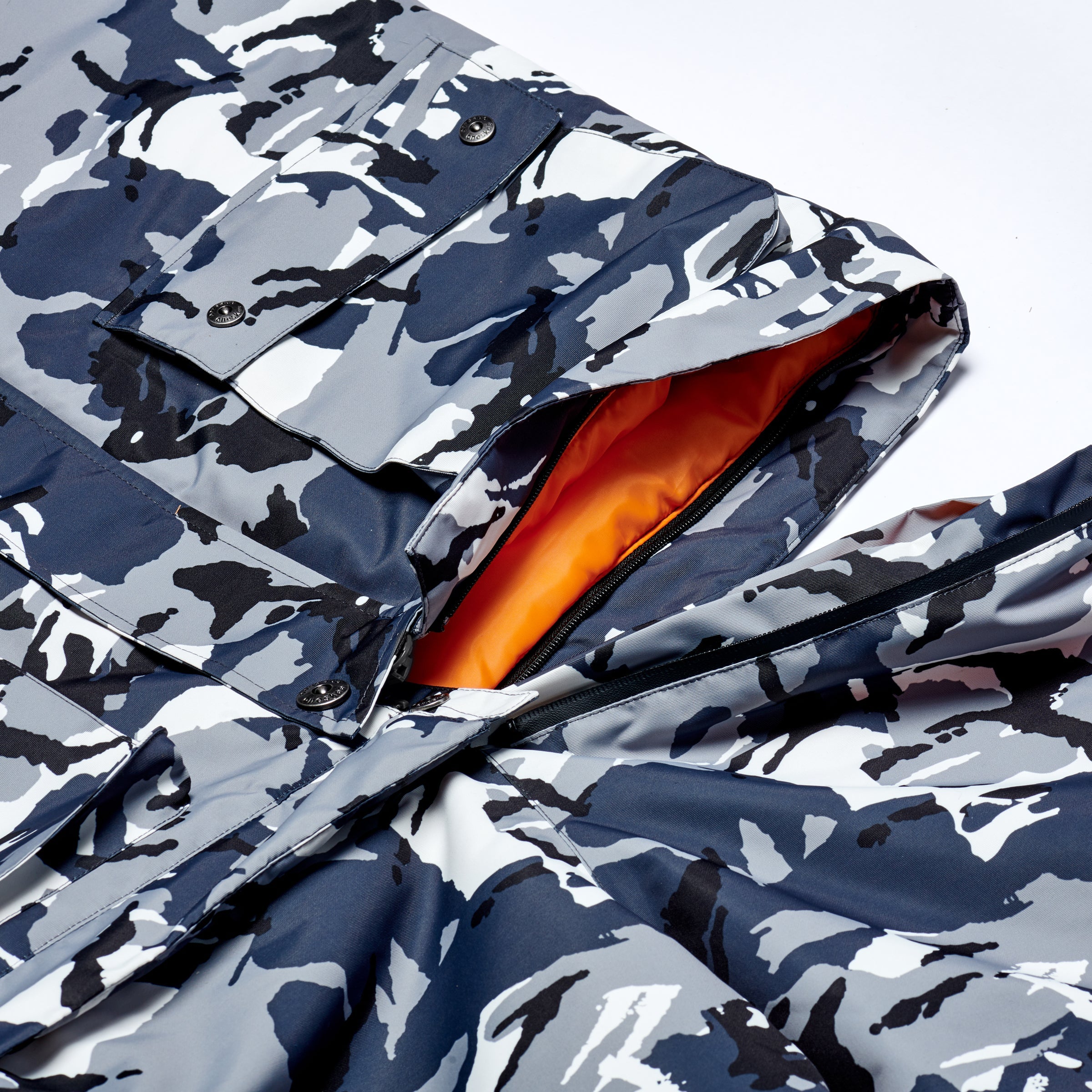 New Men s Parka inspired Grey Camo Snowsuit Oneskee EU